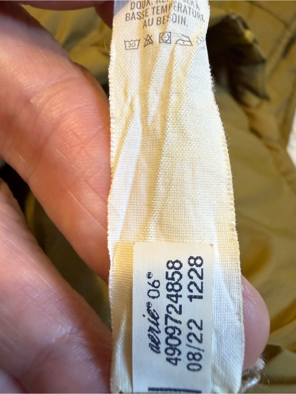 Offline by aerie women’s small Olive Green Quilted Puffer Vest - Picture 8 of 12